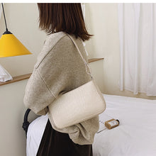 Load image into Gallery viewer, Fashion Crocodile Pattern Baguette bags MINI PU Leather Shoulder Bags For Women 2020 Chain Design Luxury Hand Bag Female Travel