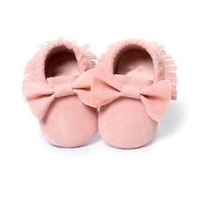 Load image into Gallery viewer, Baby Girls Shoes First Walkers Newborn Baby Moccasins Soft Boy Girl Fringe Soft Soled Non-slip Footwear Shoes