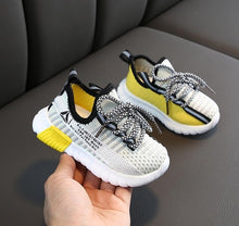 Load image into Gallery viewer, 2020 New Autumn Kids Shoes Breathable Boys Girls Sport Shoes Children Casual Sneakers Baby Running Shoes Mesh Canvas Shoes