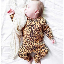 Load image into Gallery viewer, Baby Boys Girls Romper Cotton Long Sleeve Letter Mom Plus Dad Equal Me Jumpsuit Infant Clothing Autumn Newborn Baby Clothes
