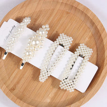 Load image into Gallery viewer, 5 Pieces Pearl Hairpin Women's Fashion Soft Pearl Hairpin Hair Stick Girl Hair Clip Hair Clip Set Hair Accessories Jewellery
