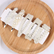 Load image into Gallery viewer, 5 Pieces Pearl Hairpin Women's Fashion Soft Pearl Hairpin Hair Stick Girl Hair Clip Hair Clip Set Hair Accessories Jewellery