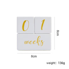 Load image into Gallery viewer, 3pcs/set Handmade Baby Milestone Cards Square Engraved Wood Infants Bathing Gift Newborn Photography Calendar Photo Accessories