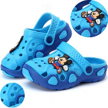 Load image into Gallery viewer, Kids Slippers for Boys Girls Cartoon Shoes 2019 Summer Toddler Flip Flops Baby Indoor Slippers Beach Swimming Slippers
