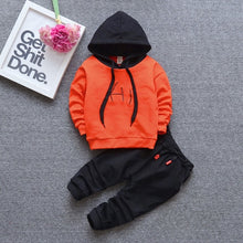 Load image into Gallery viewer, Fall baby boys girls clothing set T-shirt tops pant tracksuits for newborn baby boy girls outfits Pullover overalls clothes sets
