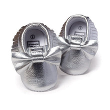 Load image into Gallery viewer, Handmade Soft Bottom Fashion Tassels Baby Moccasin Newborn Babies Shoes 19-colors PU leather Prewalkers Boots
