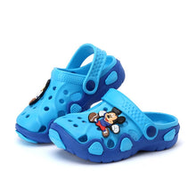 Load image into Gallery viewer, Kids Slippers for Boys Girls Cartoon Shoes 2019 Summer Toddler Flip Flops Baby Indoor Slippers Beach Swimming Slippers
