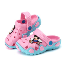 Load image into Gallery viewer, Kids Slippers for Boys Girls Cartoon Shoes 2019 Summer Toddler Flip Flops Baby Indoor Slippers Beach Swimming Slippers
