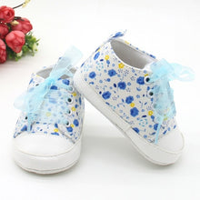 Load image into Gallery viewer, Infant Newborn Baby Girls Polka Dots Heart Autumn Lace-Up First Walkers Sneakers Shoes Toddler Classic Casual Shoes
