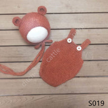 Load image into Gallery viewer, handmade mohair teddy bear hat + shorts     Newborn photography props
