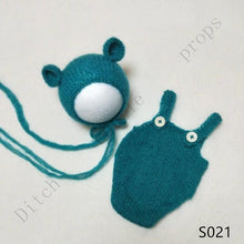 Load image into Gallery viewer, handmade mohair teddy bear hat + shorts     Newborn photography props
