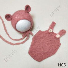 Load image into Gallery viewer, handmade mohair teddy bear hat + shorts     Newborn photography props
