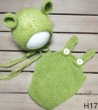 Load image into Gallery viewer, handmade mohair teddy bear hat + shorts     Newborn photography props
