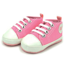 Load image into Gallery viewer, New Canvas Classic Sports Sneakers Newborn Baby Boys Girls First Walkers Shoes Infant Toddler Soft Sole Anti-slip Baby Shoes
