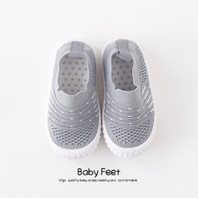 Load image into Gallery viewer, baby shoes for summer Boys and girls hollow flying woven shoes
