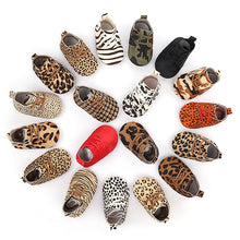 Load image into Gallery viewer, Genuine Leather Baby shoes Leopard print Baby Girls Soft shoes Horse hair Boys First walkers Lace Baby moccasins
