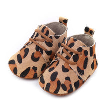 Load image into Gallery viewer, Genuine Leather Baby shoes Leopard print Baby Girls Soft shoes Horse hair Boys First walkers Lace Baby moccasins

