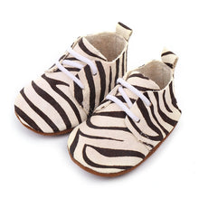 Load image into Gallery viewer, Genuine Leather Baby shoes Leopard print Baby Girls Soft shoes Horse hair Boys First walkers Lace Baby moccasins
