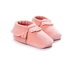 Load image into Gallery viewer, 13 COLORS PU Suede Leather Newborn Baby Boy Girl Baby Moccasins Moccs Shoes Bebe Fringe Soft Soled Non-slip Footwear Crib Shoes
