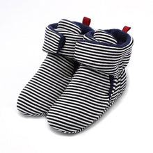 Load image into Gallery viewer, NEW Baby Newborn First Walkers Unisex Cozie Faux Fleece Bootie Winter Warm Infant Toddler Crib Shoes Classic Floor Boys girls
