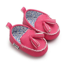 Load image into Gallery viewer, Moccasin First Walkers Newborn Baby Shoes Toddler Prewalker Shoes Baby Boy Girl Pu Tassel pendant Leather Shoes
