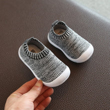 Load image into Gallery viewer, Kid Baby First Walkers ShoesBreathable b Infant Toddler Shoes Girls Boy Casual Mesh Shoes Soft Bottom Comfortable Non-slip Shoes

