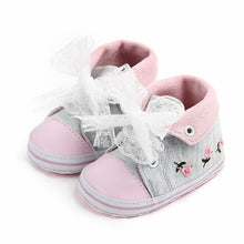 Load image into Gallery viewer, Baby Girl Shoes White Lace Floral Embroidered Soft Shoes Prewalker Walking Toddler Kids Shoes First Walker free shipping
