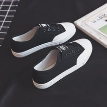 Load image into Gallery viewer, Canvas Shoes Women's 2020 Summer New Style All-match Slipon Lazy White Shoes Casual Sneakers Gumshoe Girls 35-40 Black Green
