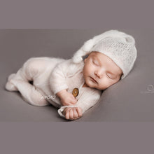 Load image into Gallery viewer, 2020 New Newborn Photography Props Set Hat bebe Reborn Accesorios De fotografia Baby Photo Studio Shoot Clothes Boy Costume Hat
