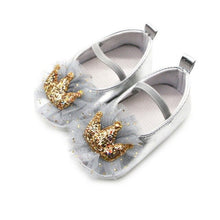 Load image into Gallery viewer, Baby Shoes Newborn PU Bow Cute Crown Non-slip Soft Bottom Baby Girl Shoes First Walker Fashion Princess Shoes
