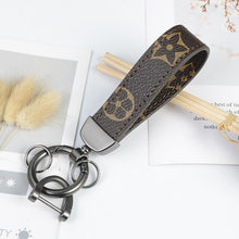 Load image into Gallery viewer, New Fashion Metal leather key car bag key clip fashion hot sale key chain ladies men's handmade accessories gift
