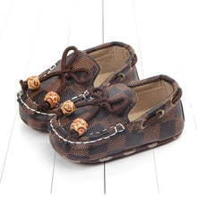 Load image into Gallery viewer, New newborn baby boy shoes Pink stripe Patch Casual soft bottom non-slip breathable new born baby girls Infant toddler shoes
