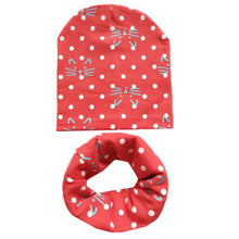 Load image into Gallery viewer, 2Pcs/Set Cotton Baby Hat Scarf Spring Star Print Children Caps Scarves Boys Girls Warm Beanie Collar Set Autumn Children Hat Set
